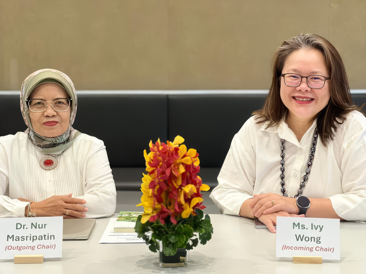 Nur Masripatin and Ivy Wong together following the appointment of Ivy Wong as Chair of RECOFTC’s Board of Trustees.