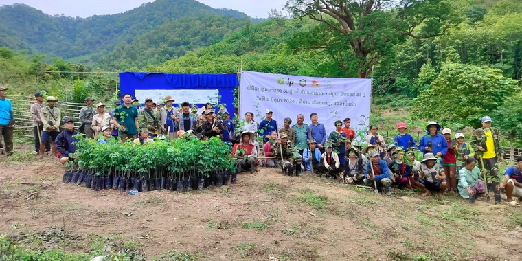 Tree planting ceremony at Khoklouang village. 