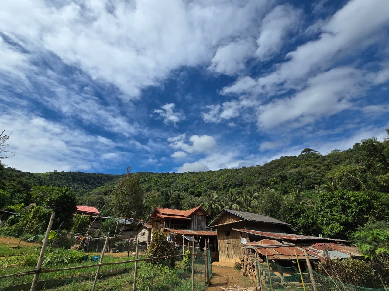 A village in Pakseng district, Lao PDR.